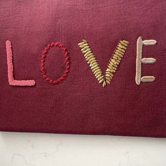 Stella & Dot 'LOVE' Retired Lined Zip Clutch w Tassel Burgundy + Pink OS NWOT - Picture 13 of 13